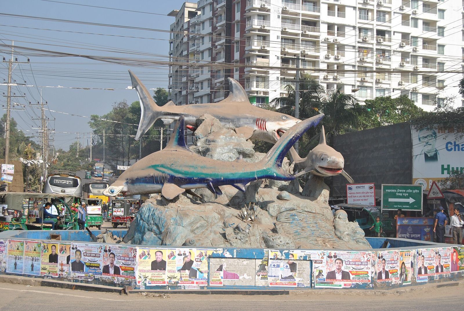 Kolatoli Mor, the main junction in Kolatoli, near Hotel Sea Crown